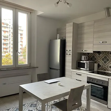 Apartamento Rosso Mxp E Maggiore Aeroporto A 7 Min *